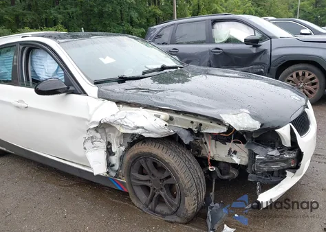 2008 BMW 328 z USA, uszkodzony, nr VIN WBAVC73588KP39532